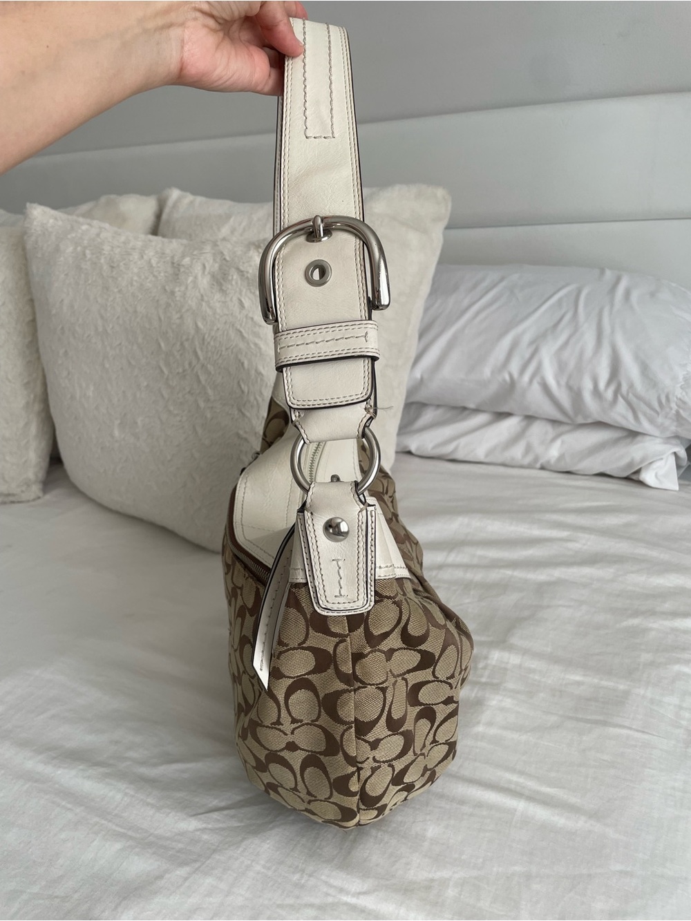 Coach Brown Signature Jacquard Hobo with White Trim - Picture 7 of 11